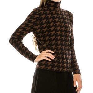 Brown Houndstooth Turtleneck Sweater